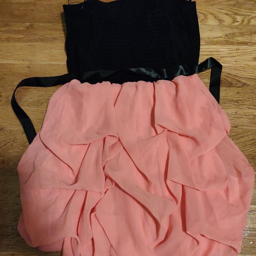 Black Pink Ruffle Dress - Picture 2 of 4